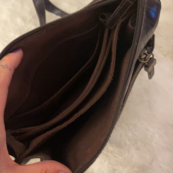 Relic Womens Shoulder Bag Black Crocodile Embossed Adjustable Strap Snap S - Picture 8 of 12